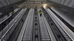 El nombre de esta nuevoa línea de tren en Londres es un homenaje a la reina Isabel II.