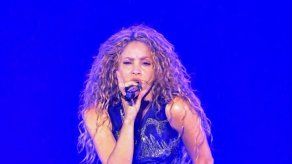 Shakira deslumbra en el cierre de su gira mundial con emotivo show en Bogotá