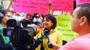 Políticos condenan asesinato de alcaldesa mexicana