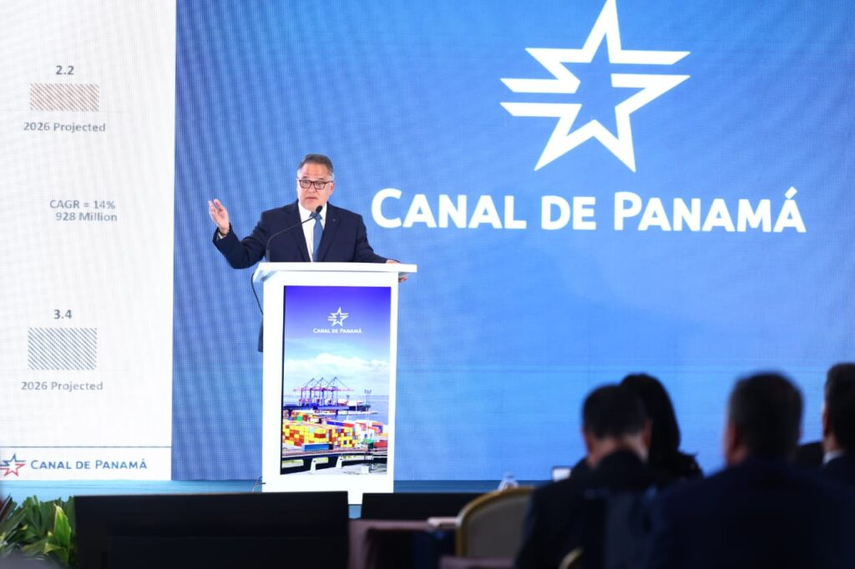 Canal de Panamá inicia acercamientos