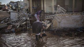 Ascienden a 19 los muertos por las inundaciones en Grecia