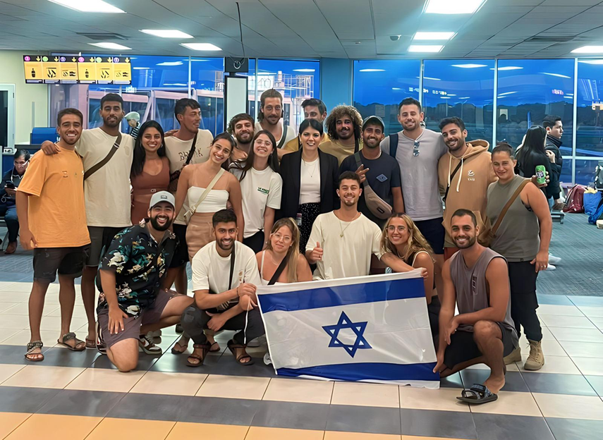 Jóvenes judíos - panameños parten a Israel para unirse al ejercito