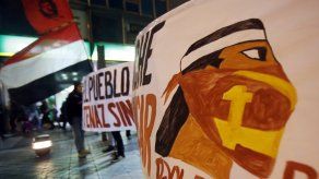 Gobierno y agricultores enfrentados por mapuches