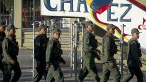 Oferta de EEUU a militares venezolanos no mellará apoyo a Maduro