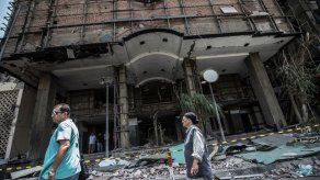 Veinte muertos en explosión de vehículos calificada de acto terrorista en Egipto