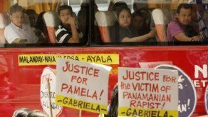 Diplomático panameño acusado de violación sale de Filipinas