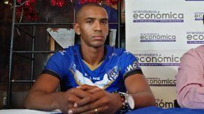 Colombiano Johnatan Mosquera llega a reforzar la defensa del Árabe Unido