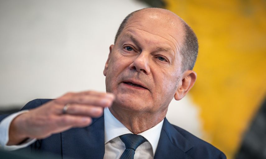 El gobierno de Scholz ha enfrentado presiones en las últimas semanas para concretar cómo cumplirá su promesa de ayudar a los consumidores a asumir el coste de la inflación y unos precios más altos de la energía.
