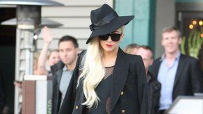 Lady Gaga utilizó una papelera como inodoro después de emborracharse