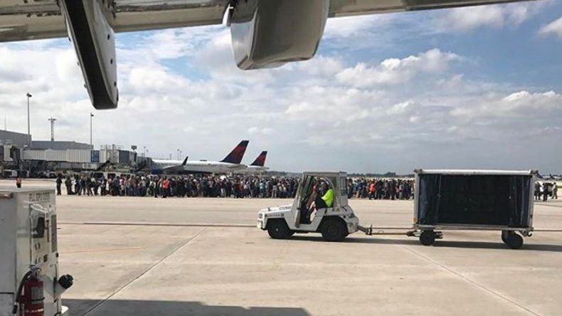 Cinco muertos y ocho heridos en tiroteo en aeropuerto en Florida