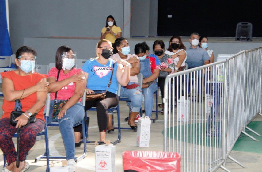 En Panamá se está aplicando las vacunas contra covid-19 desarrolladas por las farmacéuticas Pfizer y AstraZeneca.&nbsp;