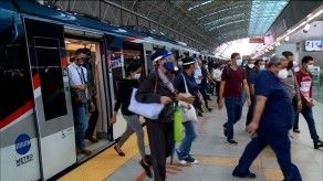 Metro de Panamá multará a quienes incumplan con el uso de mascarillas