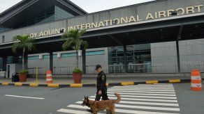 Descubren un coche cargado de explosivos en el aeropuerto de Manila