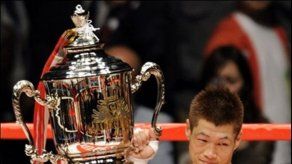 Hasegawa derrota al mexicano Valdez y conserva su corona