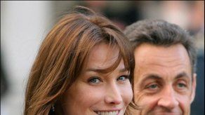 Carla Bruni-Sarkozy se querella por foto desnuda