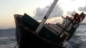Barco con bandera venezolana se hunde en aguas del Canal de Panamá