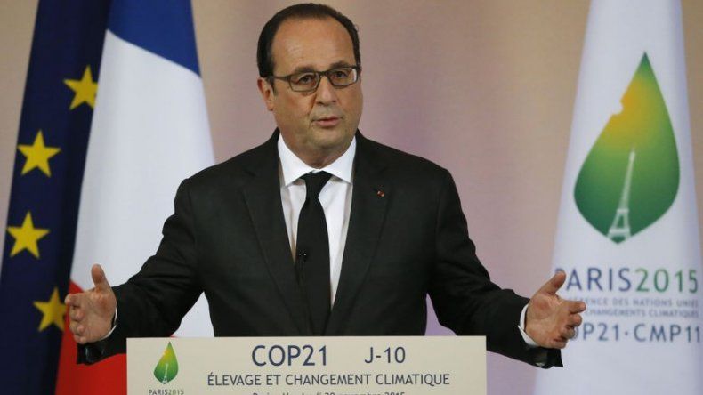 Hollande pierde la popularidad que ganó tras los atentados del 13-N
