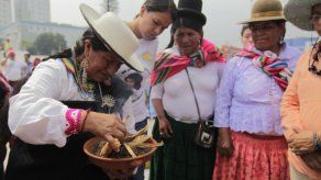 El Salvador pide justicia por asesinato ambientalista hondureña Berta Cáceres