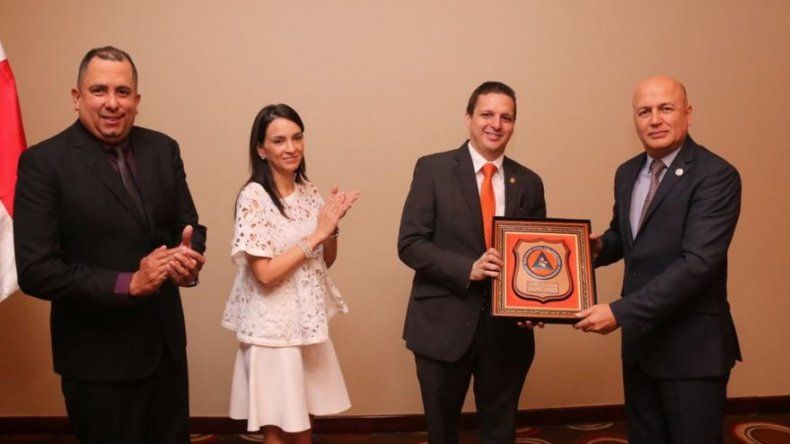 Panamá y Colombia intercambian experiencias en reducción riesgos de desastres