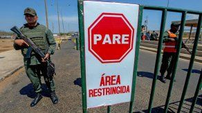 Venezuela descarta reabrir aún frontera con Colombia