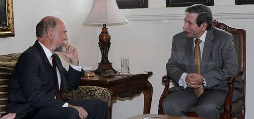 Embajador de EEUU realiza visita de cortesía a nuevo Canciller