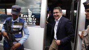 Presidente hondureño asegura que no enfrenta cargos en EEUU