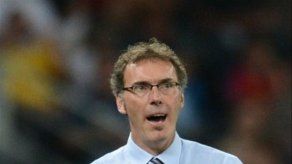 Lizarazu considera un desastre la salida de Blanc