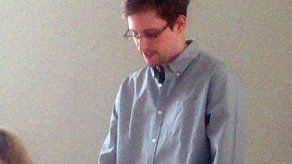 El padre de Snowden viajará a Moscú para reunirse con su hijo