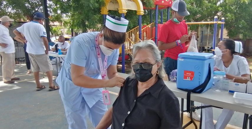 El Minsa hace un llamado a la población para que acudan a los Centros de Salud para la aplicación de la vacuna contra la influenza.