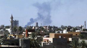 Libia: Ataques aéreos contra posiciones islamistas en Misrata