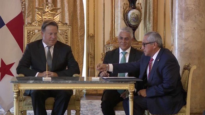 Abel Zamorano y Olmedo Arrocha toman posesión como magistrados de la Corte