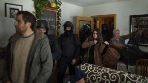 Desempleo en España cae por primera vez desde 2007