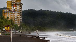 Costa Rica prevé mejora en turismo tras reducción de alerta de EEUU