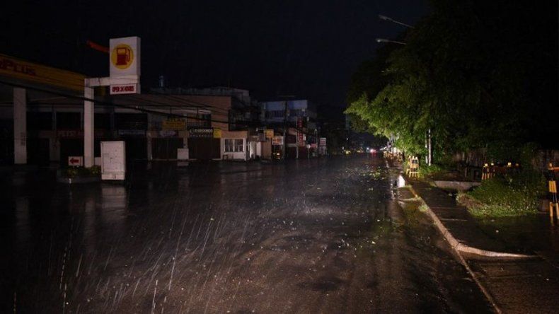 El supertifón Mangkhut barre Filipinas con lluvias torrenciales