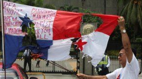 Grupo feminista filipino denuncia la salida del panameño acusado