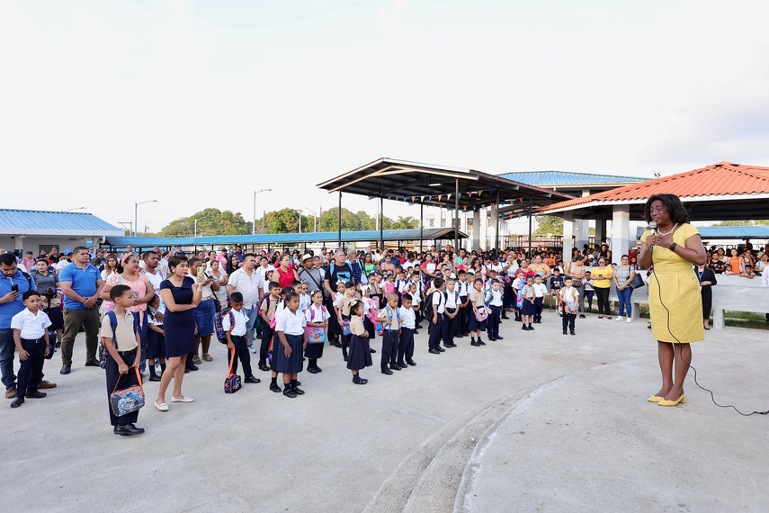 MEDUCA remodela la escuela Francisco De Miranda en Felipillo