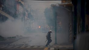 La manifestación en el Congreso de Guatemala se tornó violenta y dejó a varios heridos.