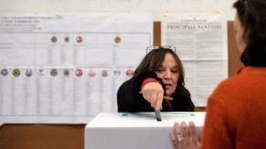 Candidato centroizquierda gana alcaldía de Roma al imponerse a Alemanno