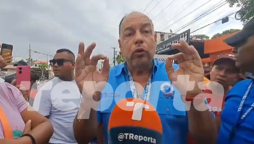 Caos en Escuela Francisco Arias Paredes por cancelación de jornada de cedulación