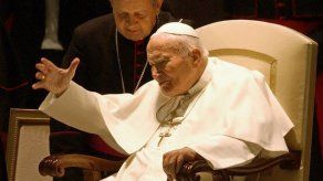 Detienen a dos personas por el robo de la reliquia con la sangre de Wojtyla