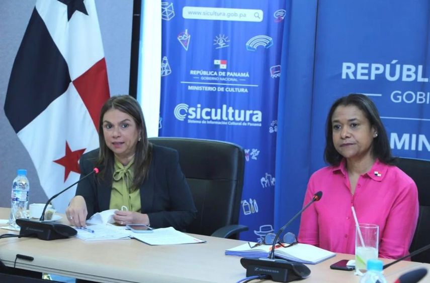 Las ministras de Educación y Cultura