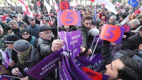 Miles de manifestantes en Georgia denuncian fraude tras la elección presidencial