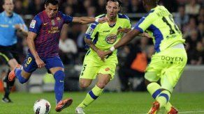 Alexis Sánchez anota dos y el Barsa le pisa los talones al Madrid