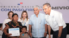 Presidente Mulino entrega 130 nuevas viviendas a familias afectadas por las lluvias en Chiriquí.