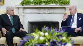 México está buscando fondos para impulsar proyectos de energía solar y explotación de litio en medio de la controversia comercial en torno a sus leyes del sector eléctrico.&nbsp;