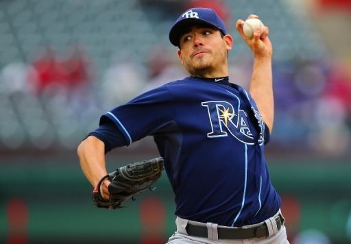 Rays blanquean a Rangers con pitcheo de Moore y bateo de Longoria