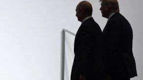 AP- ERIC TUCKER y EMILY SWANSON