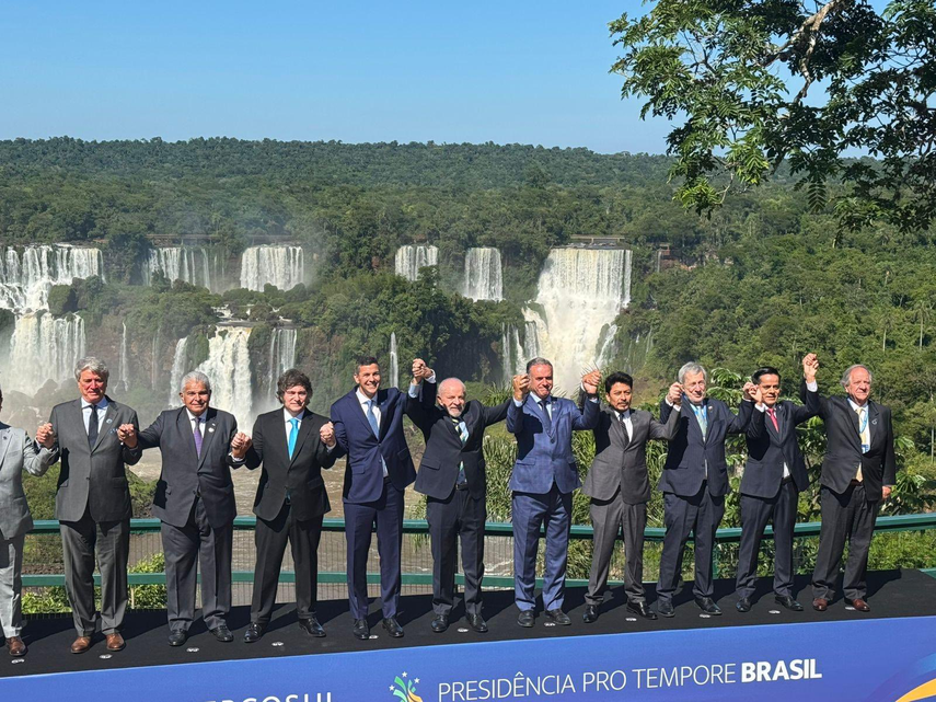 Presidente Mulino es recibido por Lula&nbsp;