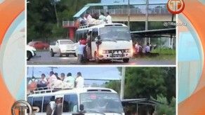 Retiran placa a bus que transportaba pasajeros en la parrilla Retiran placa a bus que transportaba pasajeros en la parrilla