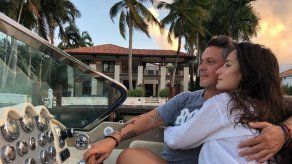 Rachel Valdés publicó una foto junto a su esposo, y Alejandro Sanz no dudó en comentarla.